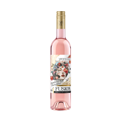 Verano Azur Fusion Erdbeere & Brombeere 750ml 7,5% - Weinhaltiges aromatisiertes Getränk Verano Azur Fusion Erdbeere & Brombeere 750ml 7,5% - Weinhaltiges aromatisiertes Getränk